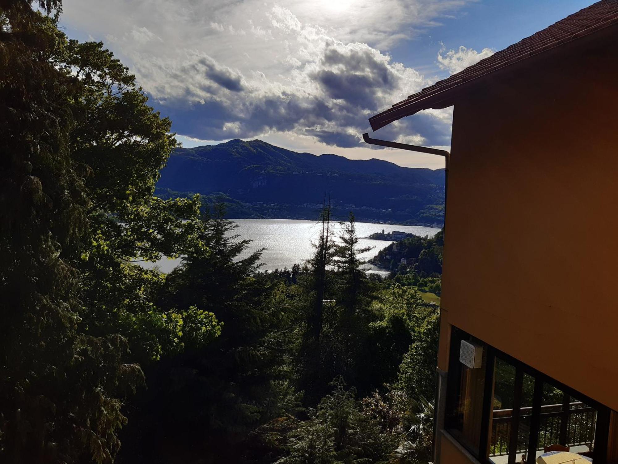 Hotel Battle Of Britain Амено Экстерьер фото